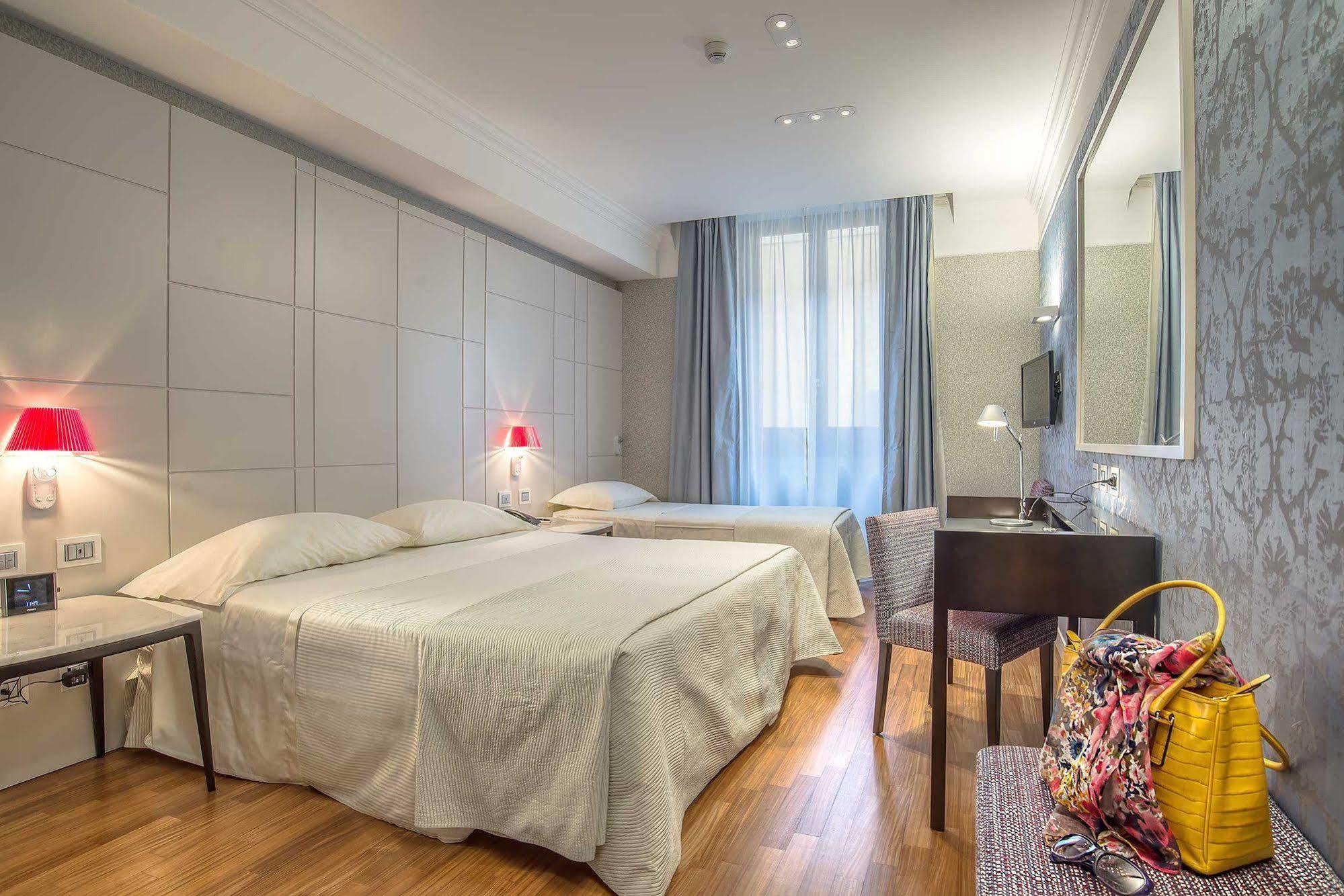 רומא Albergo Del Senato מראה חיצוני תמונה