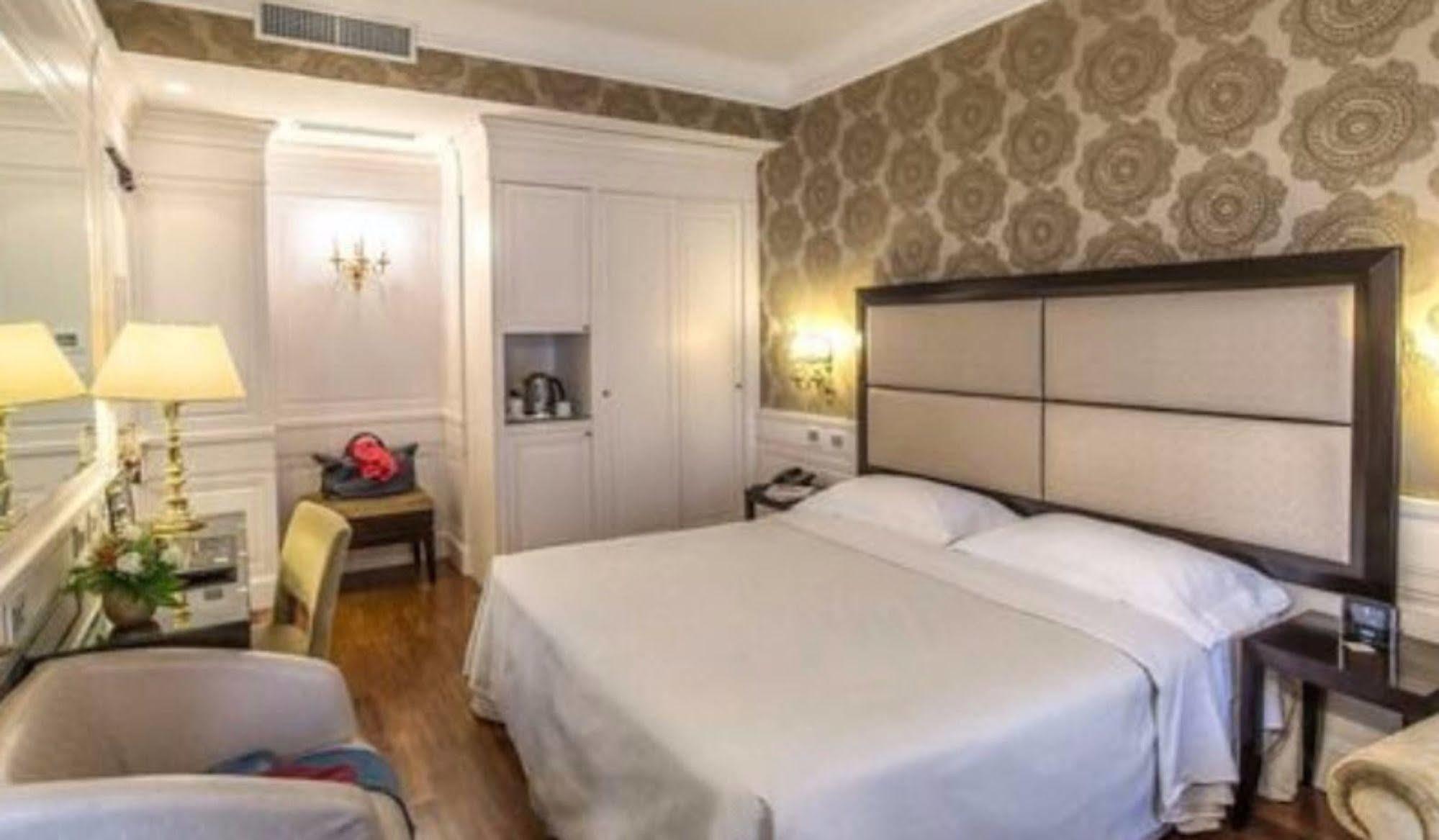 רומא Albergo Del Senato מראה חיצוני תמונה