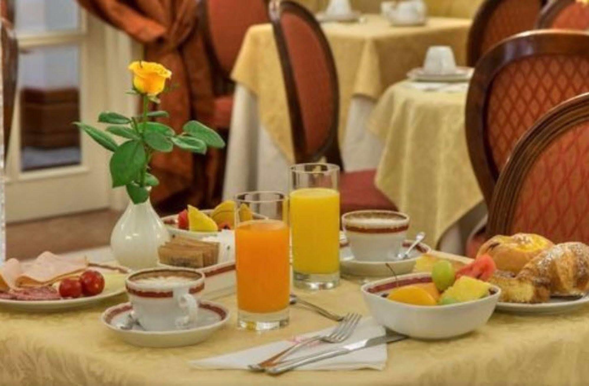 רומא Albergo Del Senato מראה חיצוני תמונה