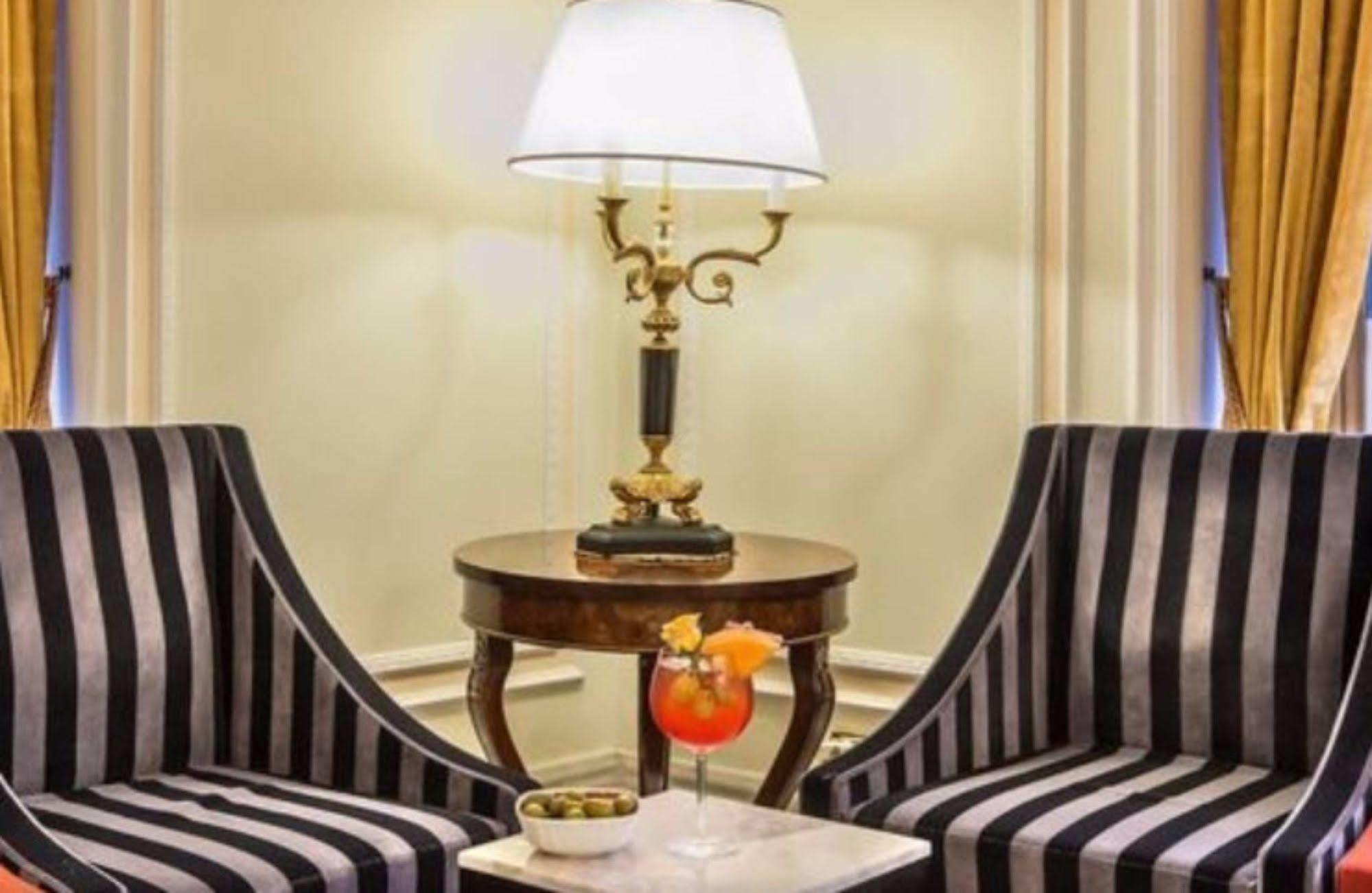 רומא Albergo Del Senato מראה חיצוני תמונה